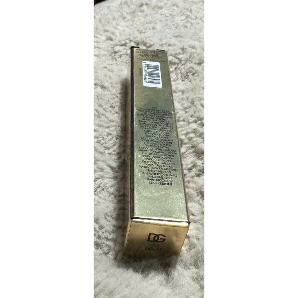 D & G Dolce and Gabbana Everkiss Liquid Lipstick Desire 90